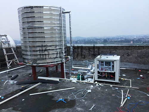 開(kāi)平駿盈酒店空氣能熱水工程安裝圖 開(kāi)平駿盈酒店空氣能熱水工程安裝圖