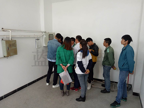 廚邦太陽能熱水工程員工現(xiàn)場培訓(xùn)