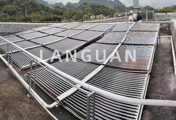 太陽能熱熱水器