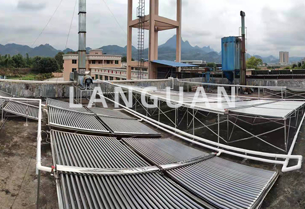 太陽能熱熱水器