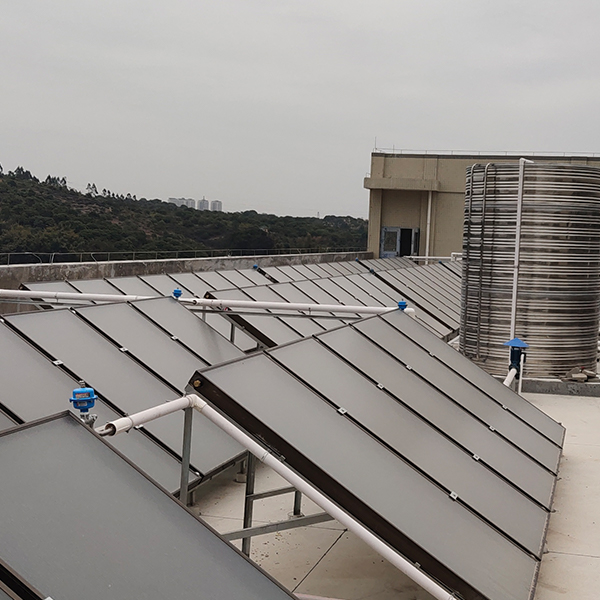 太陽能熱水器